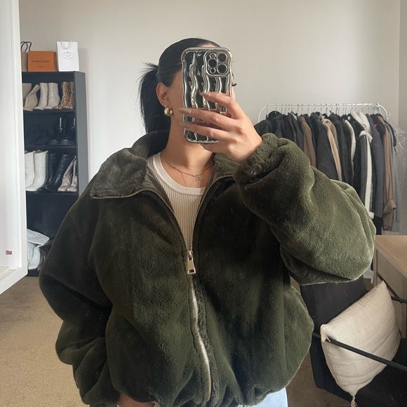 Olive Green Oversized Jacket - Picture 2 of 5